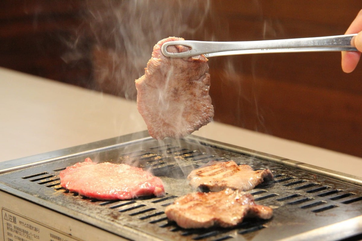 島根県出雲市にある『焼肉噂のかきりょー』で販売している「上塩タン」