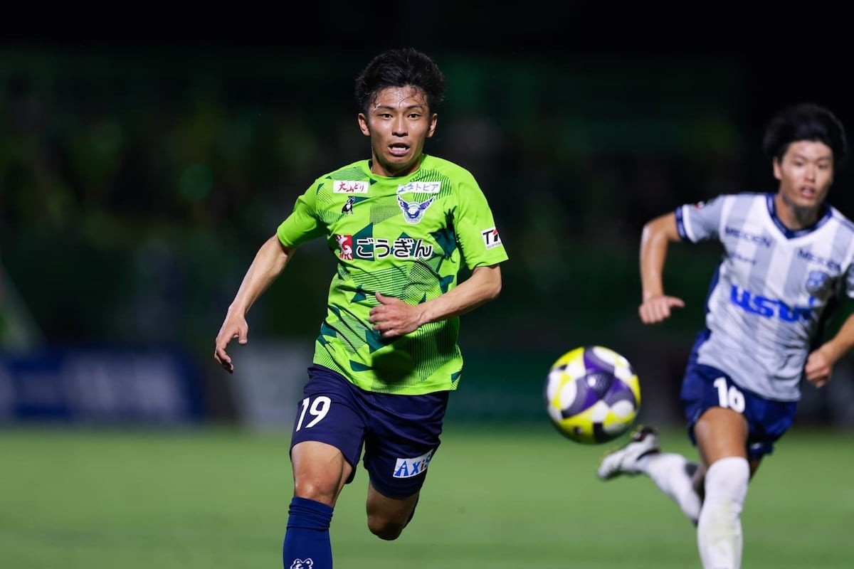 鳥取県のプロサッカークラブ「ガイナーレ鳥取」の試合風景