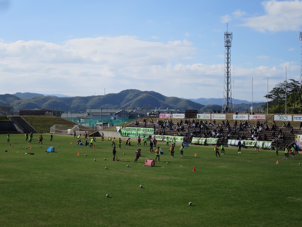 鳥取県のサッカースタジアム『Axisバードスタジアム』で行われたトップチーム最終練習