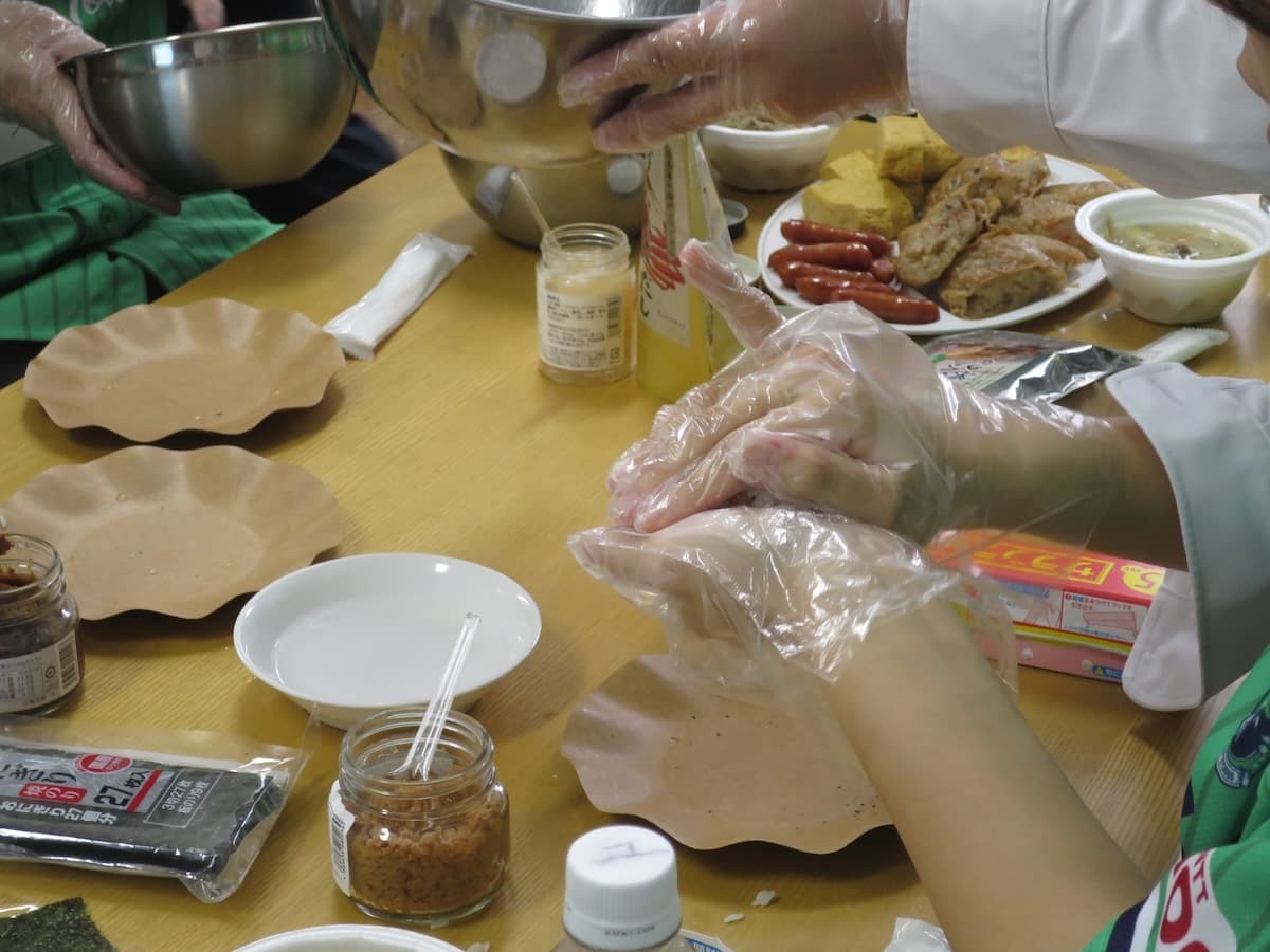 ガイナーレ鳥取の新拠点『ガイナーレ誠道アカデミー』で開催された若者向け新プロジェクト「U-23未来想造部」の様子