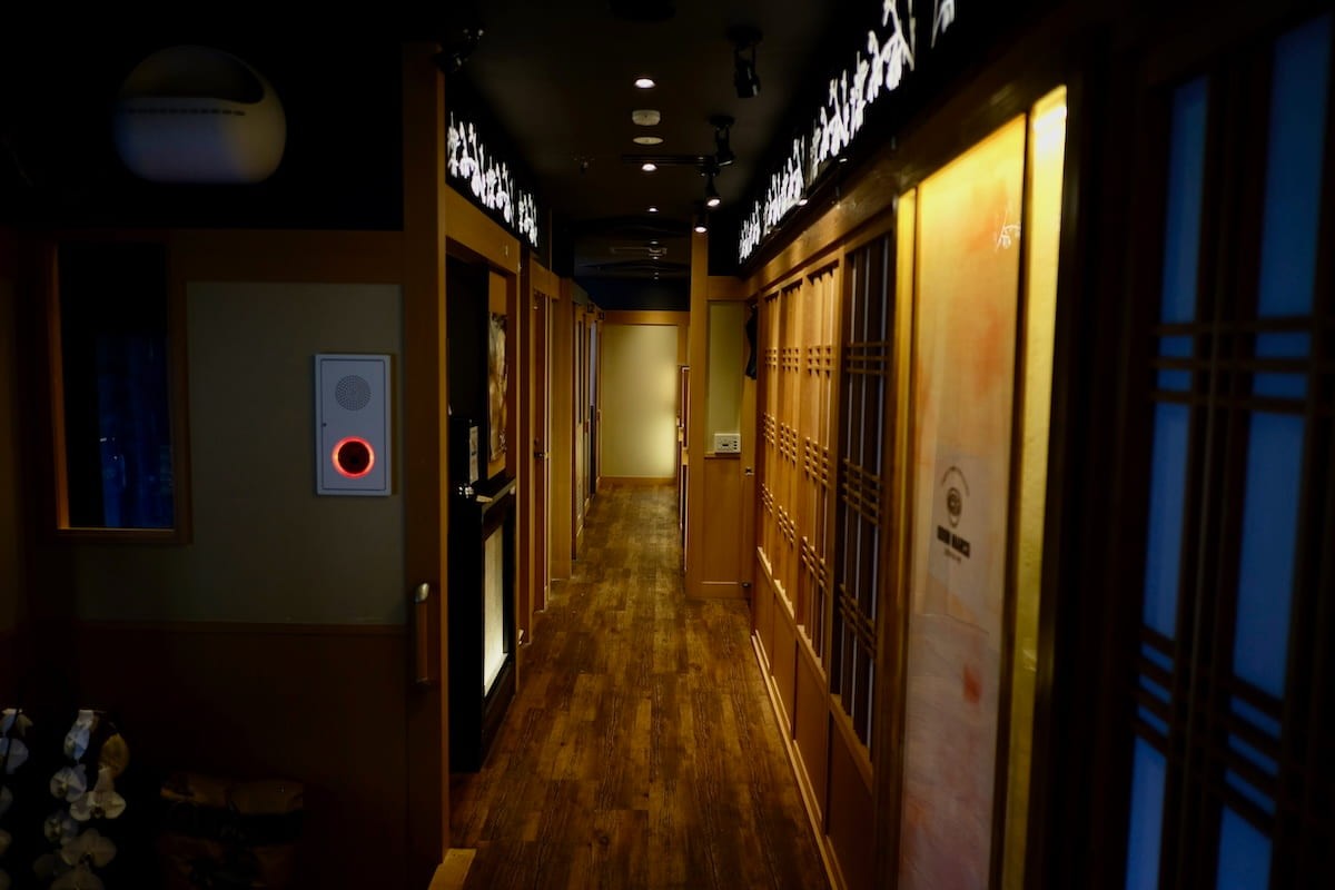鳥取県境港市にあるうどん屋『うどんマルコ～hanare～』の内観