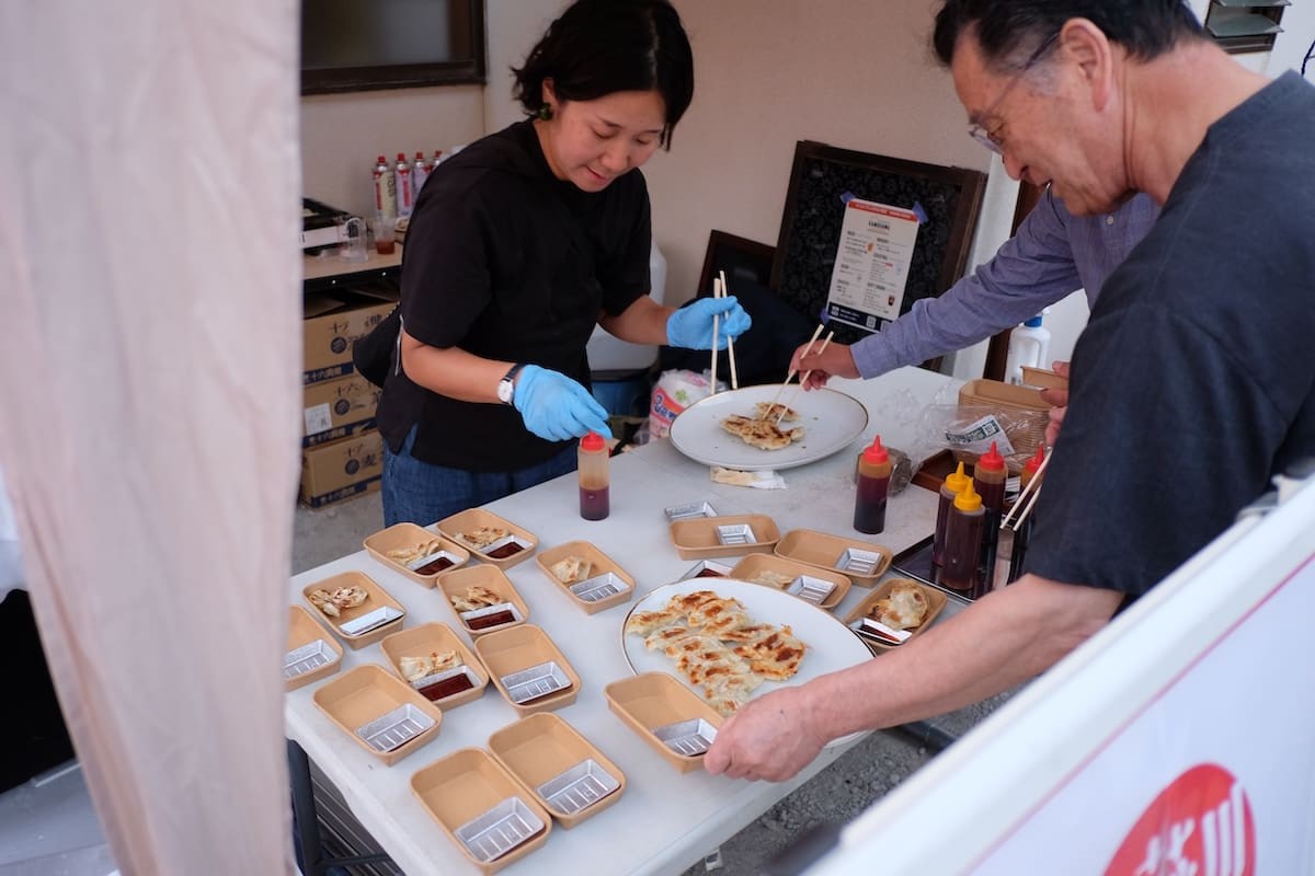 鳥取県米子市にある『KAMOGAWAリバーサイドテラス』の「加茂川ぎょうざ」