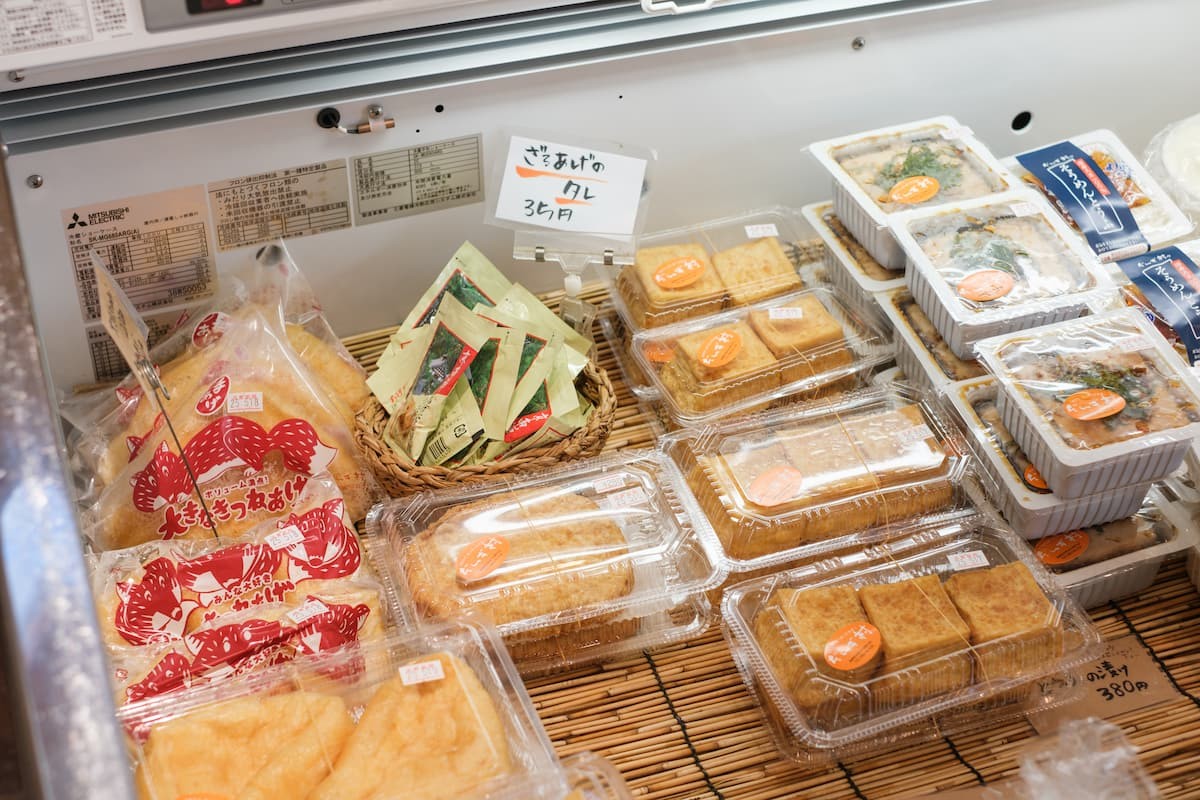 島根県出雲市平田町の豆腐店の直売所『だいず村』で販売しているお惣菜