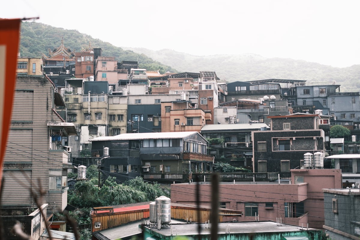 台湾の人気観光地「九份」の街並み