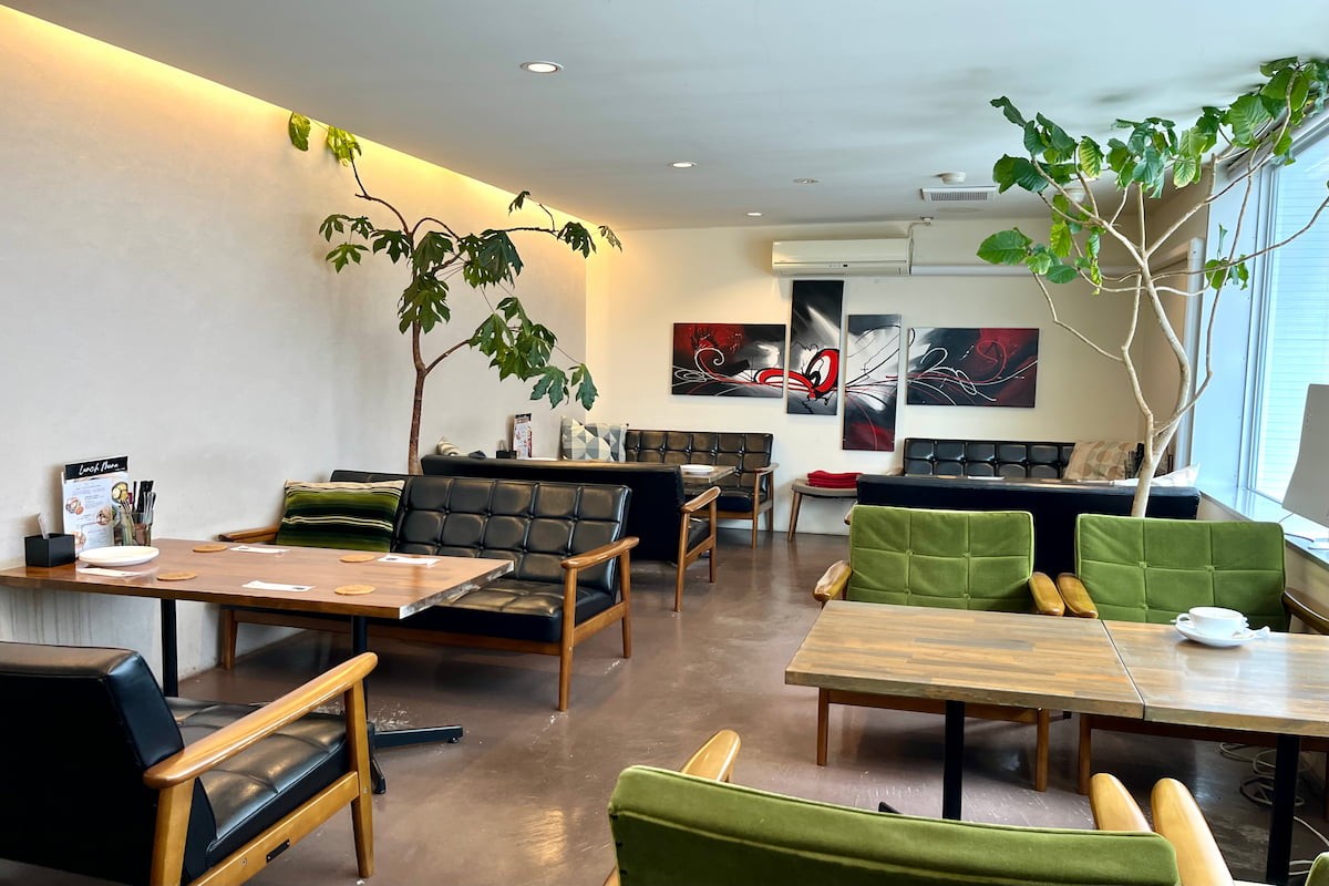 島根県松江市のカフェ『カフェテラスリンク』の店内