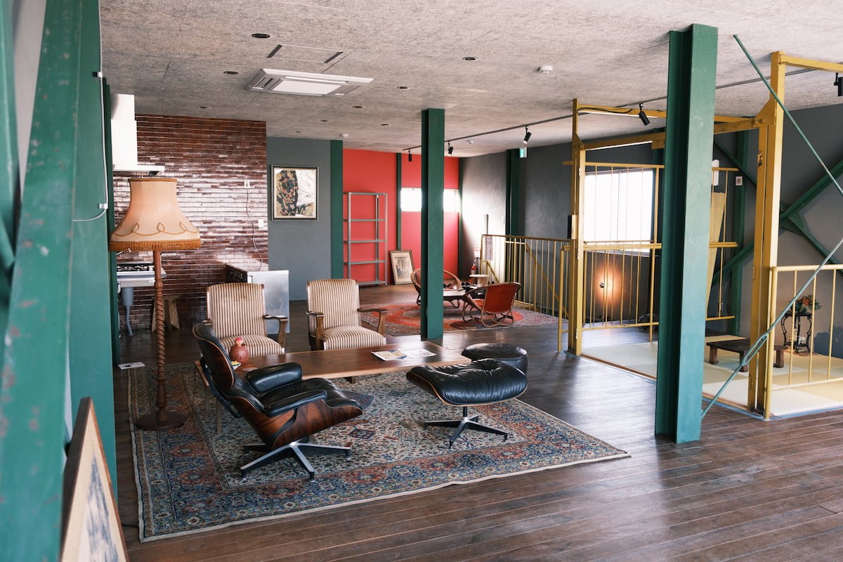 島根県松江市の古道具店『フラットスタイル』のレンタルスペース