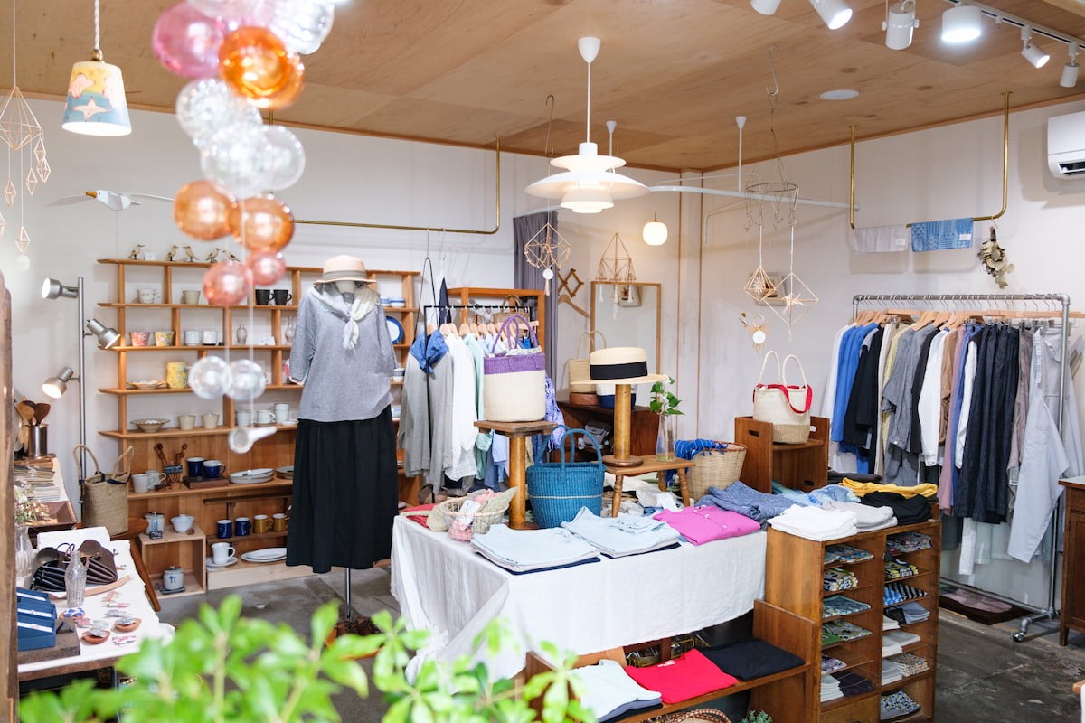 島根県出雲市の雑貨店『つどうてて』の内観
