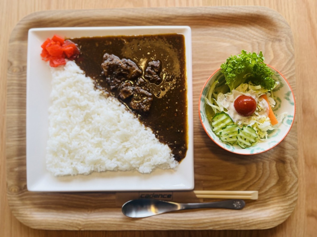 鳥取県米子市皆生温泉にあるカフェと自転車屋のお店『cadence（ケイデンス）』のカレー