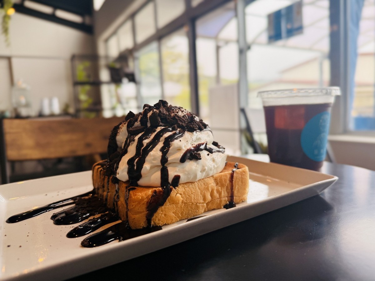 鳥取市鹿野町のカフェ『kazycoffee鹿野店』の「かじいのクリームパン」 