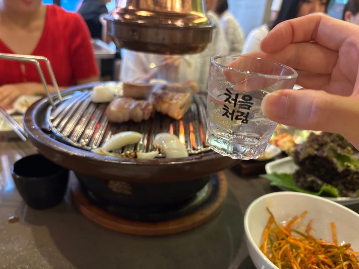 韓国の梨泰院の『Maple Tree House』の韓国焼酎「ソジュ」。