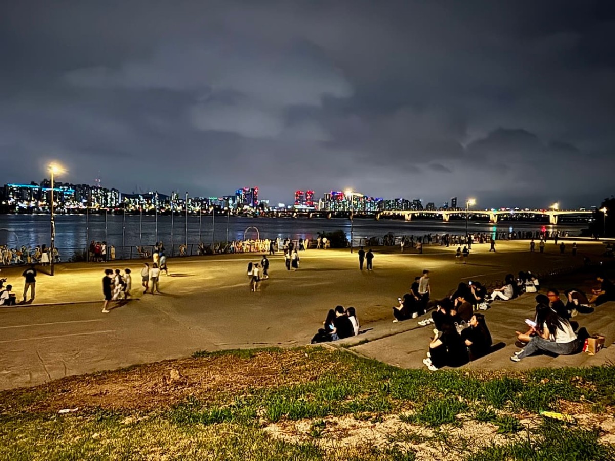 汝矣島の「汝矣島漢江公園」。
