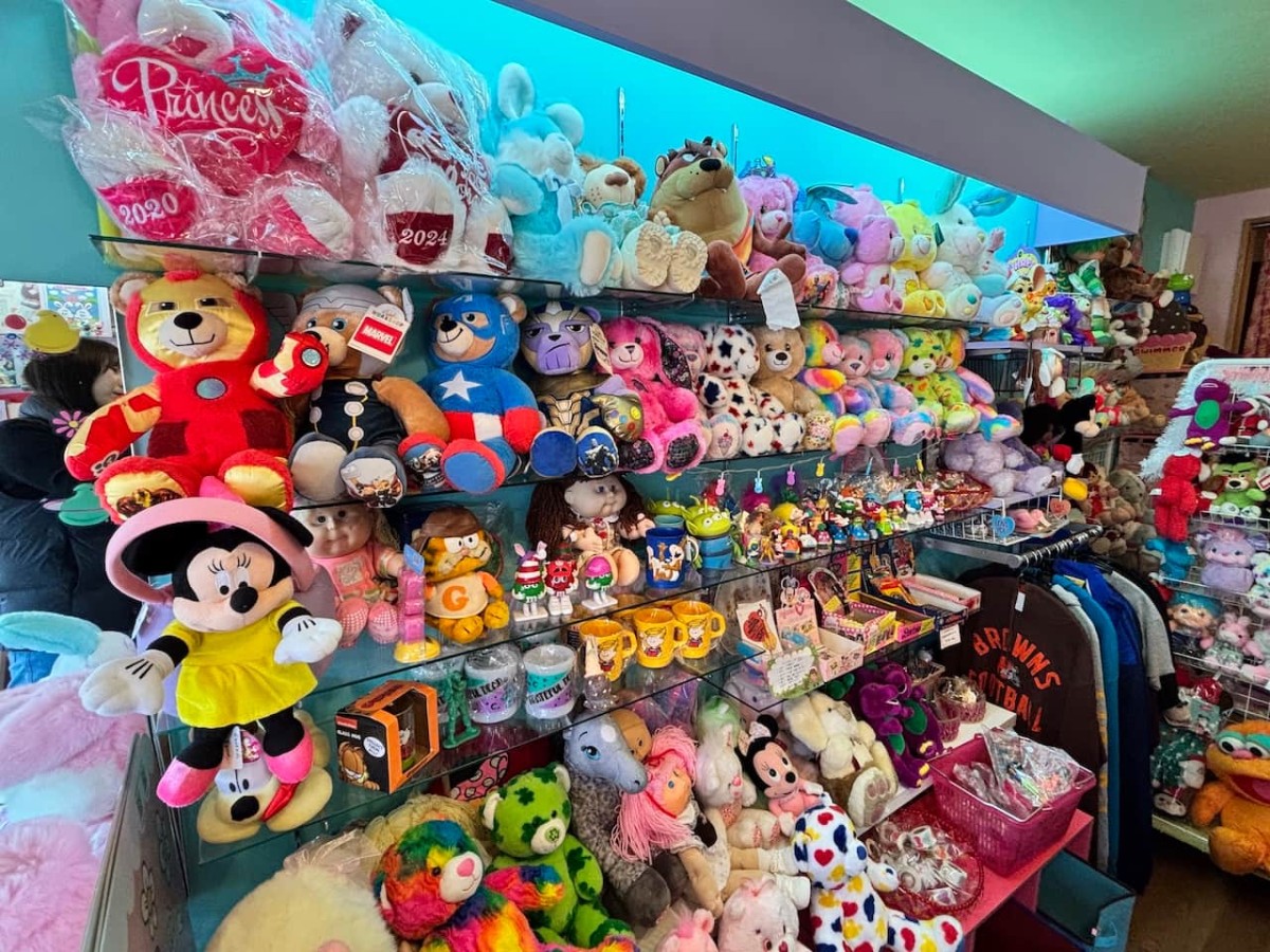 島根県出雲市塩冶町にある雑貨店『bear bunny』のぬいぐるみ