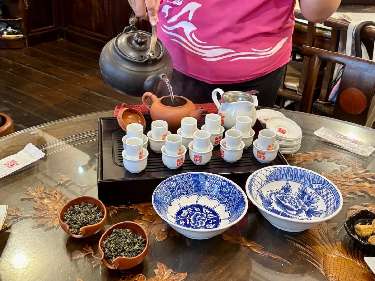 台湾の「九份」の『阿妹茶樓』のお茶体験。