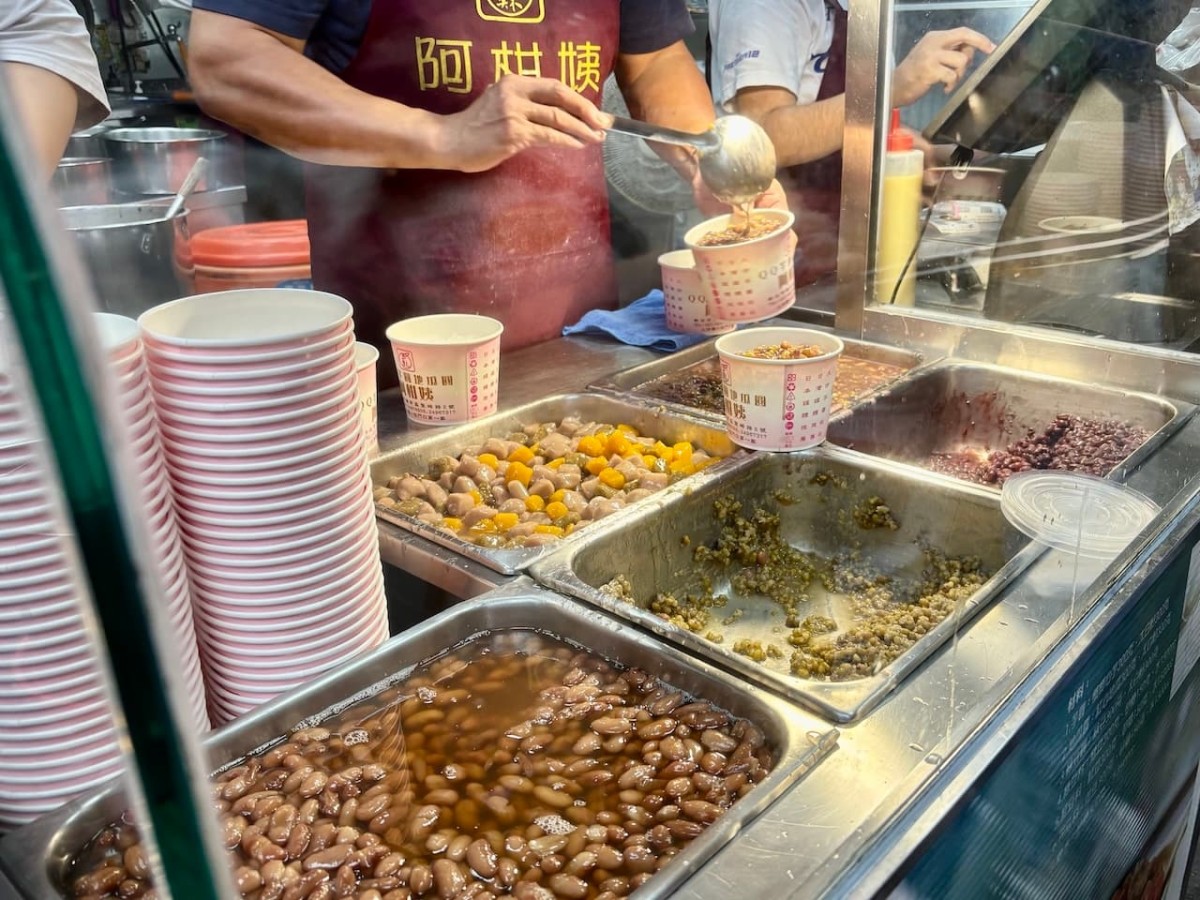 台湾の「九份」の『阿柑姨芋圓』の内観。