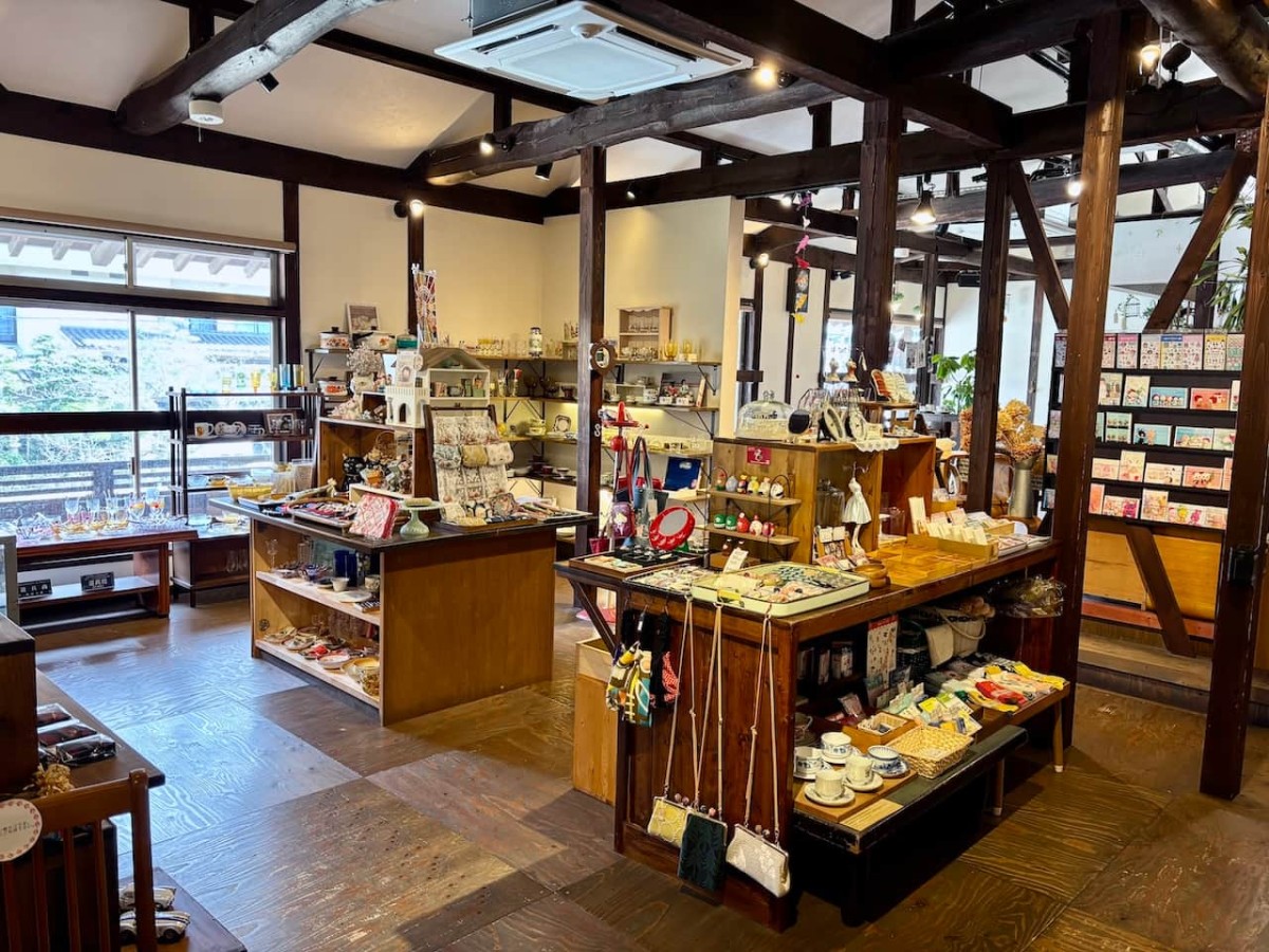 松江市玉湯町の『Minamin』の内観