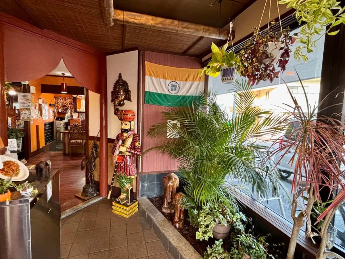 松江市の『ナマステ・ガネーシャ』の入り口。