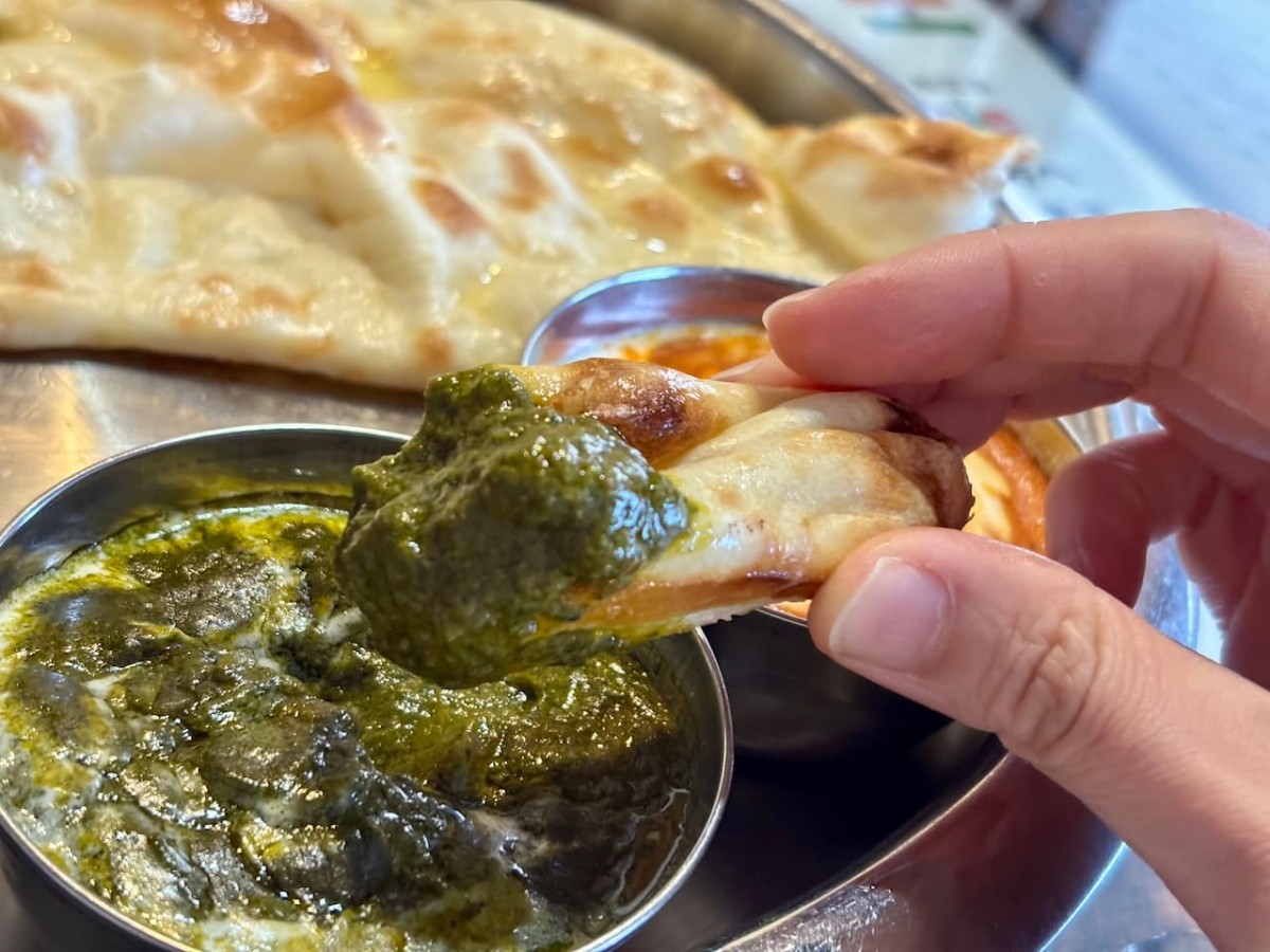 松江市の『ナマステ・ガネーシャ』の「ほうれん草チキンカレー」。