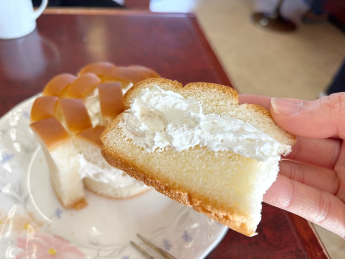 島根県出雲市の『ふじひろ珈琲』の「バラパン」。