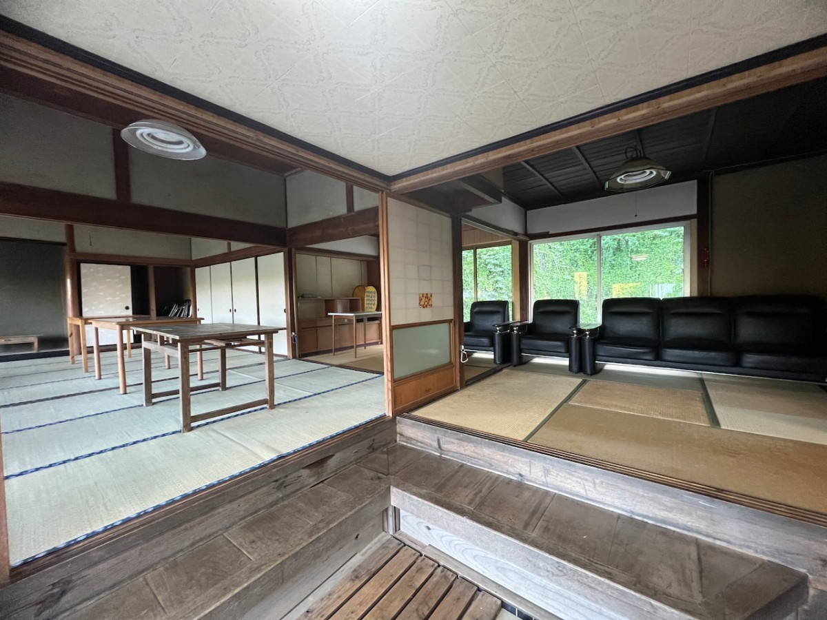 島根県大田市にある空庭ドッグランの宿泊施設の室内