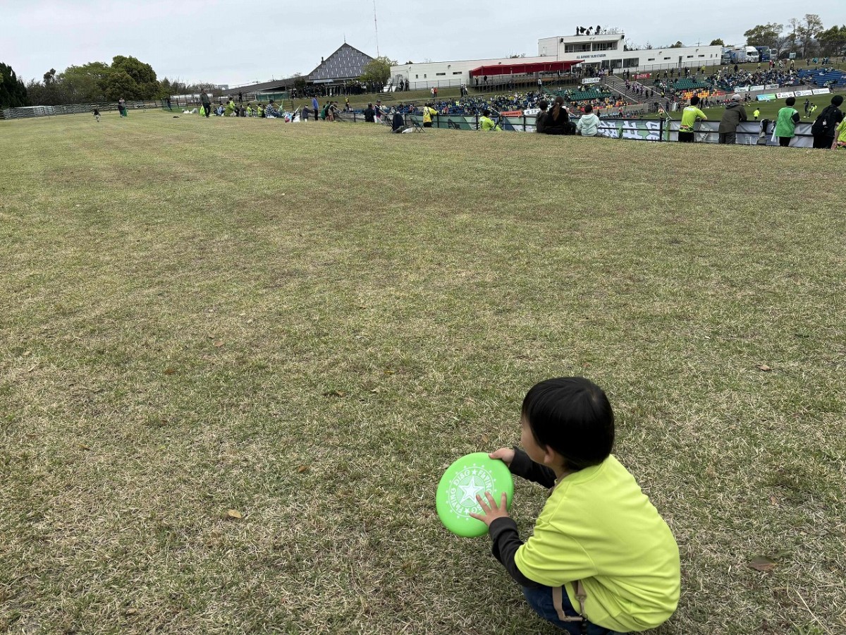 鳥取県米子市の『ガイナーレ鳥取』の「オールガイナーレYAJINスタジアム」芝生エリア