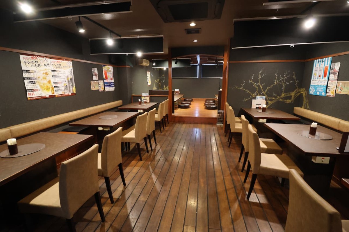 島根県松江市にあるカフェ『ぐりはまっちゃ』のテーブル席