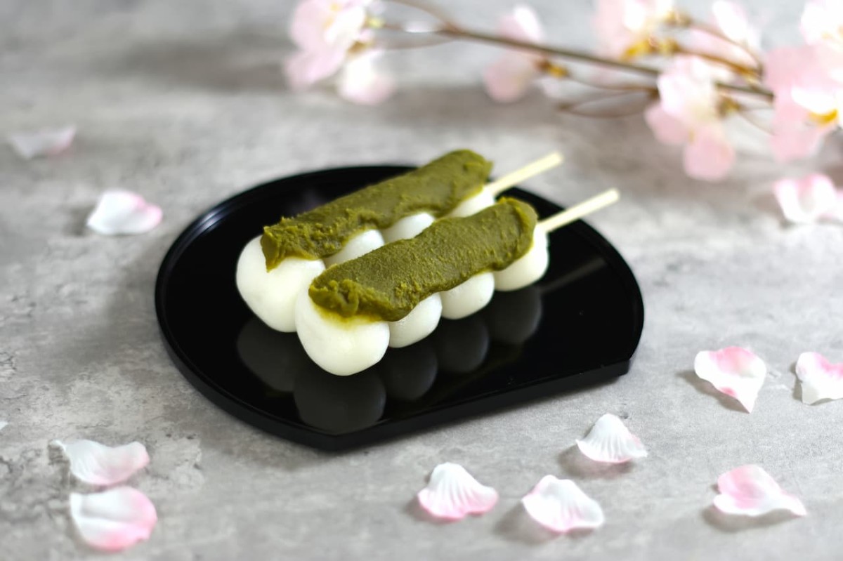 鳥取県境港市『ある処にぼたもち山境港店』の「抹茶だんご」