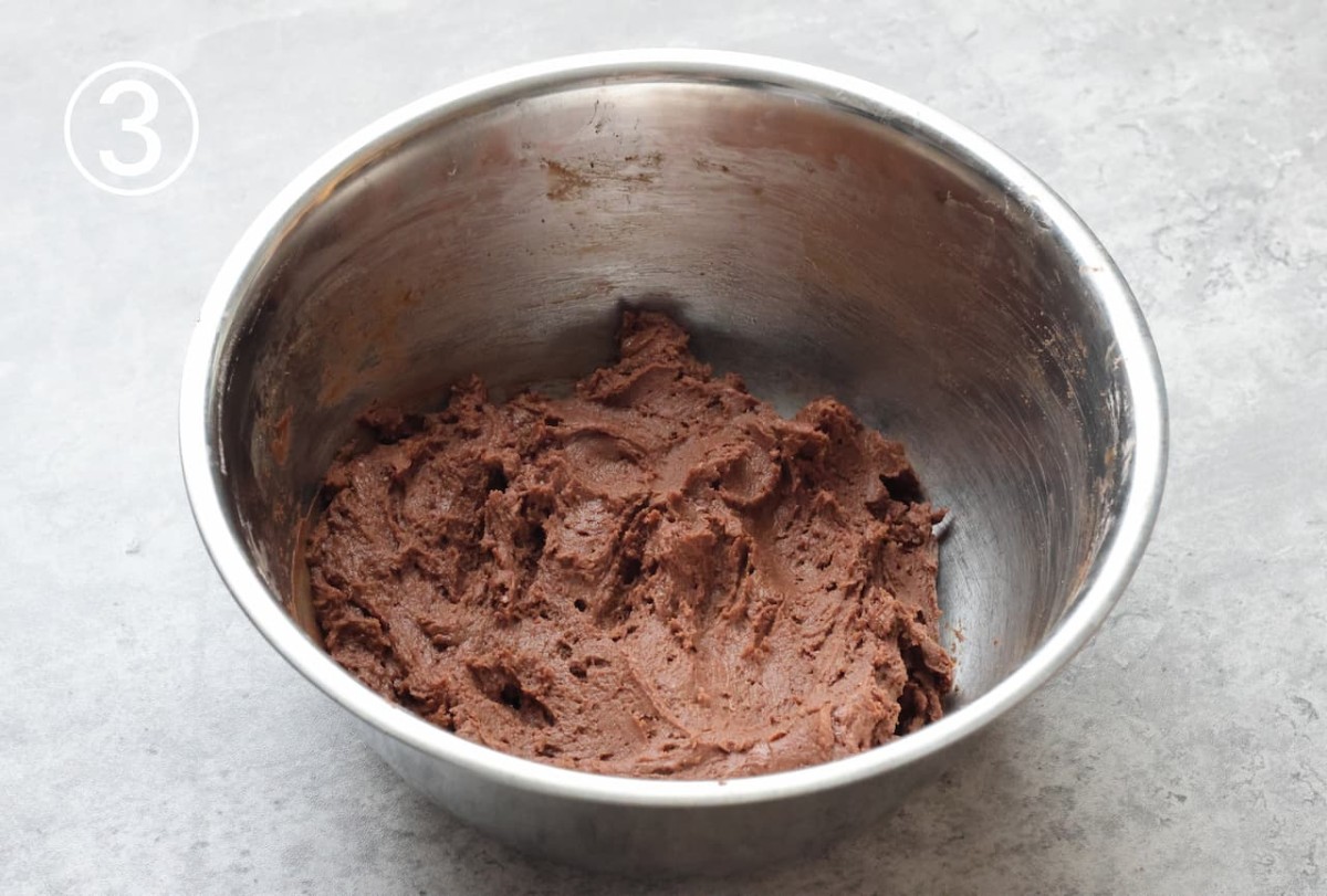 島根県松江市『永江製粉』の商品「匠の米粉」を使用したドーナツ調理過程②