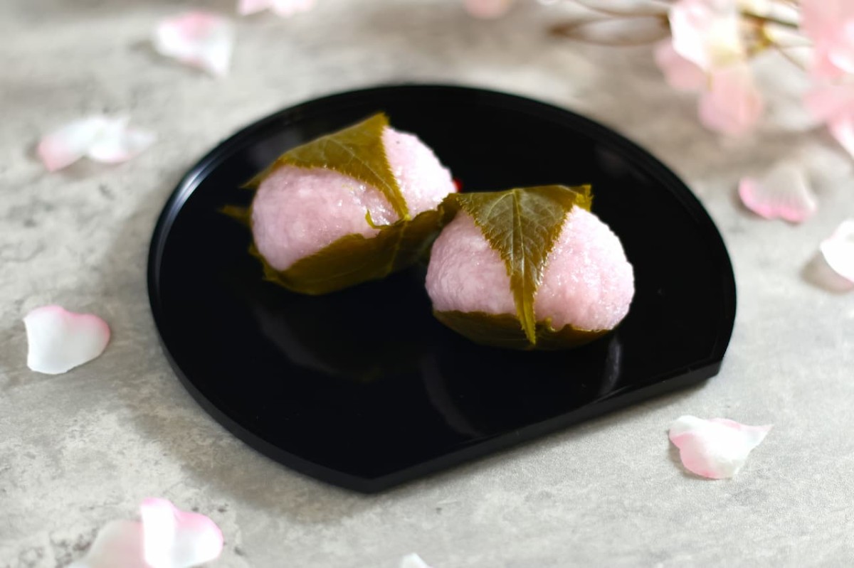 鳥取県境港市『ある処にぼたもち山境港店』の「桜餅」