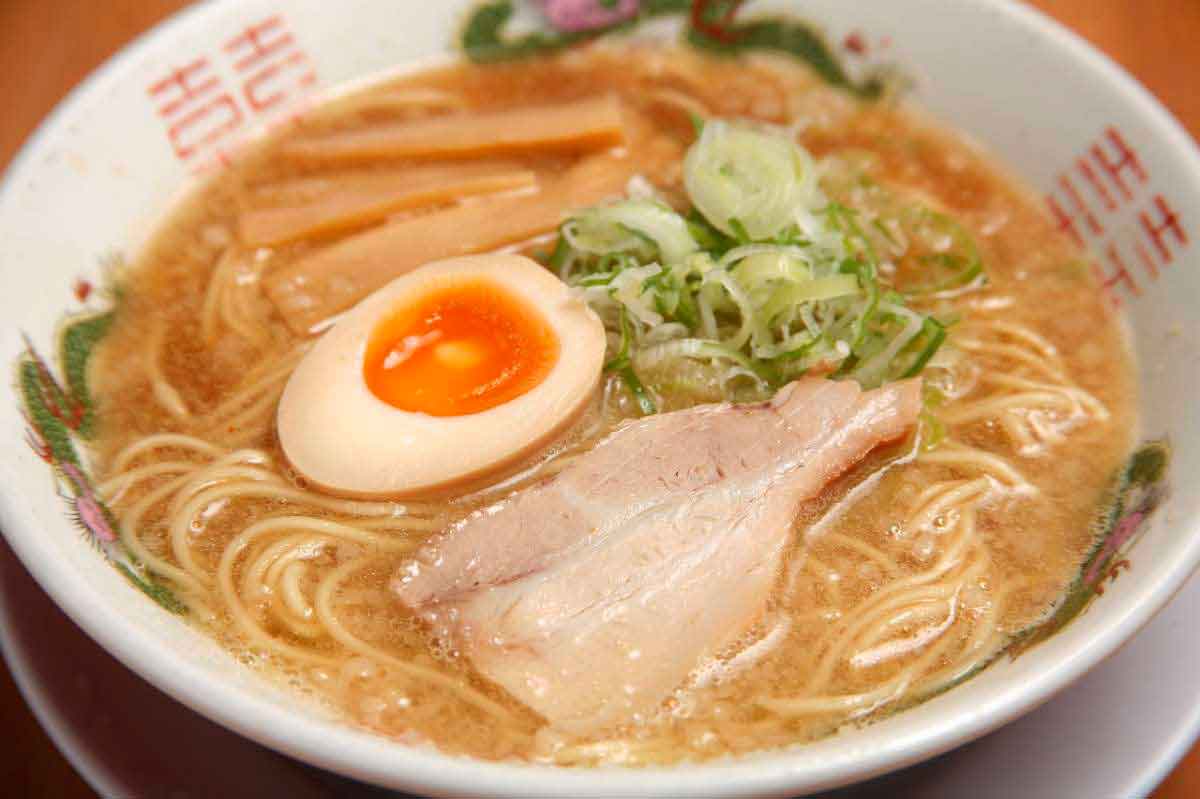 人気記事_[米子市]赤字覚悟!無料サービスがスゴイ『ラーメン七福』で麺ランチ【山陰のクチコミ店】