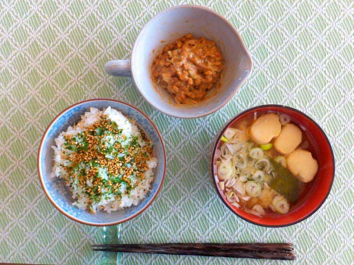人気記事_すぐに実践できる！免疫力を上げる食べ物と健康を保つ３つの秘訣【RYOKOのからだハニカムコラムvol.34】